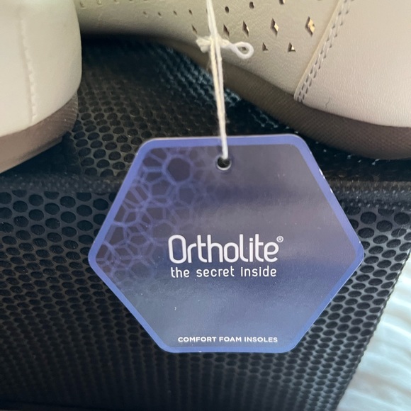 Cream flats - Picture 3 of 5